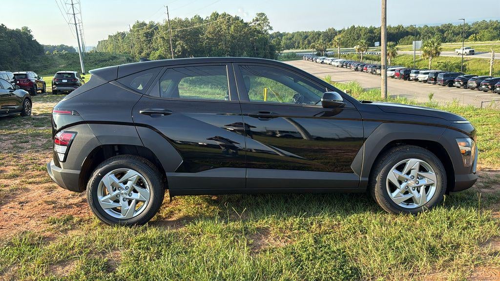 2027 Hyundai KONA SE FWD