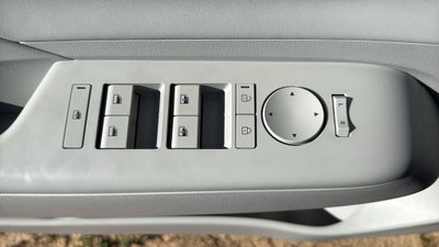 2027 Hyundai KONA SEL Premium FWD
