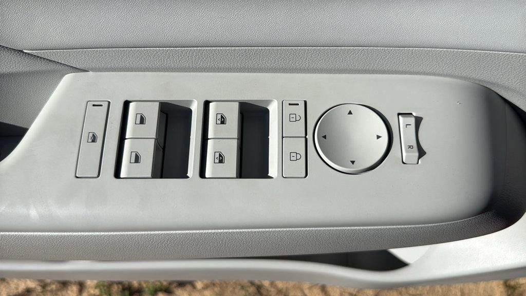 2027 Hyundai KONA SEL Premium FWD