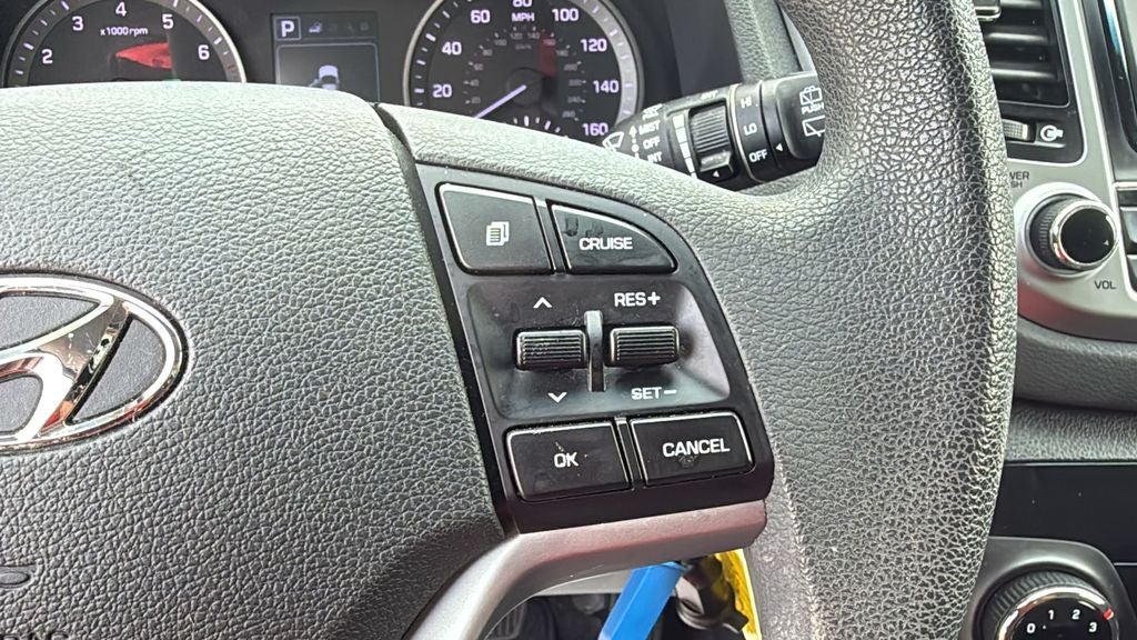 2017 Hyundai TUCSON SE