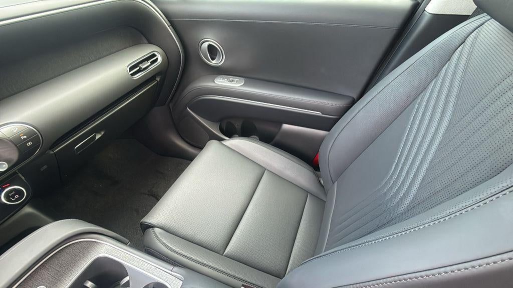 2027 Hyundai PALISADE HYBRID SEL Premium 8P