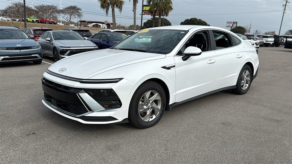 2025 Hyundai SONATA SE
