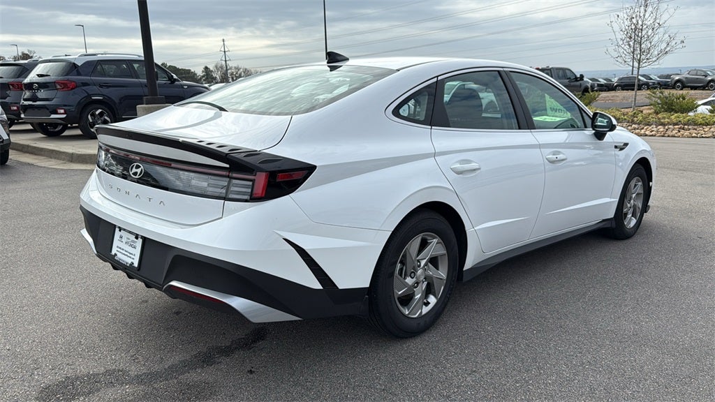 2025 Hyundai SONATA SE