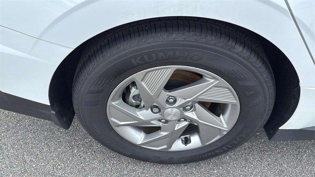 2025 Hyundai SONATA SE