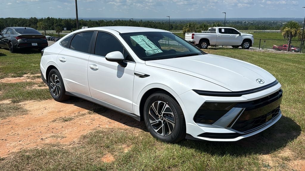 2026 Hyundai SONATA HYBRID Blue