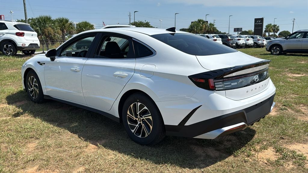 2026 Hyundai SONATA HYBRID Blue