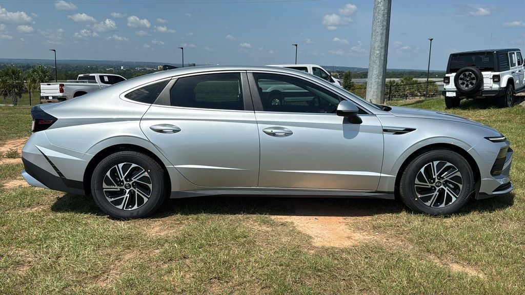 2026 Hyundai SONATA HYBRID Blue