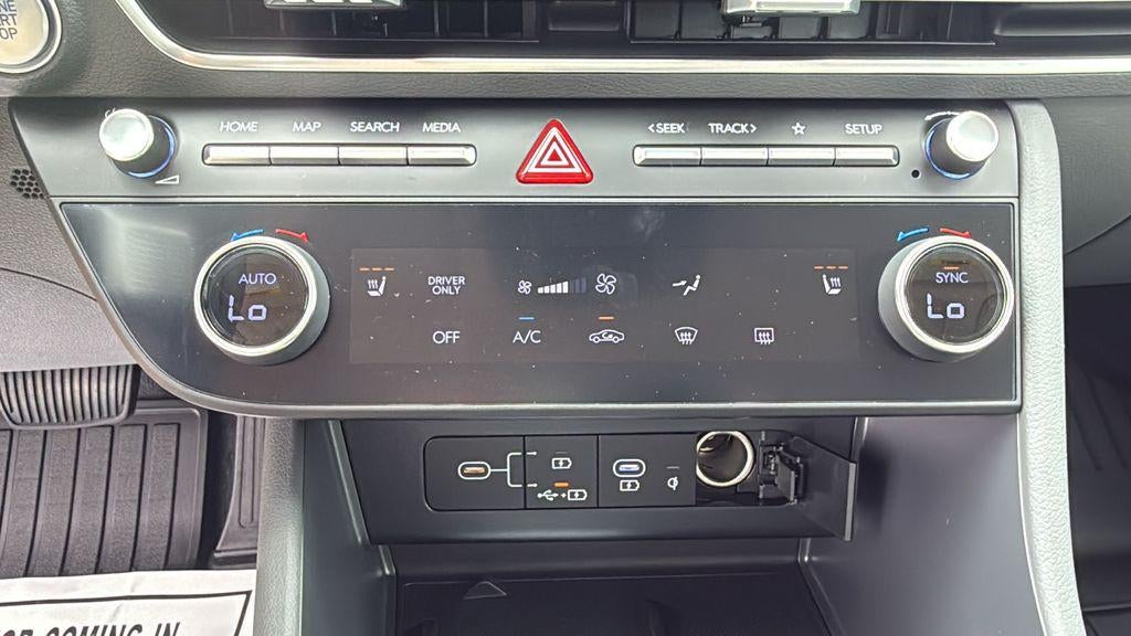 2026 Hyundai SONATA HYBRID SEL