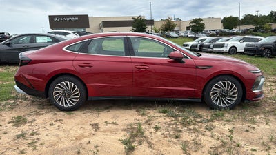 2026 Hyundai SONATA HYBRID SEL