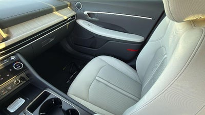 2026 Hyundai SONATA HYBRID SEL