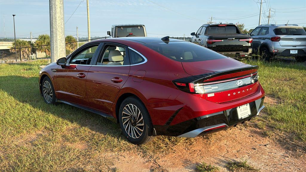 2026 Hyundai SONATA HYBRID SEL
