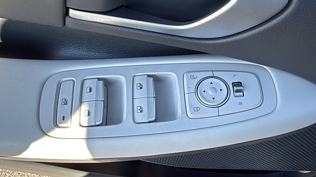 2024 Hyundai SONATA HYBRID SEL