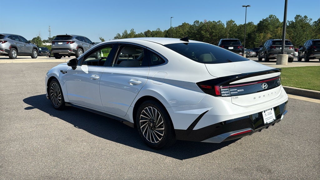 2024 Hyundai SONATA HYBRID SEL
