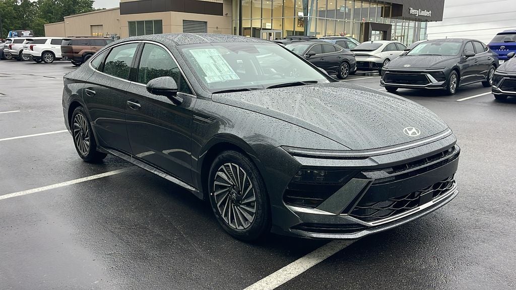 2025 Hyundai SONATA HYBRID SEL