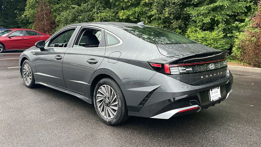 2025 Hyundai SONATA HYBRID SEL