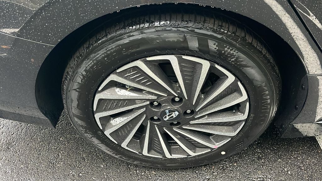 2025 Hyundai SONATA HYBRID SEL
