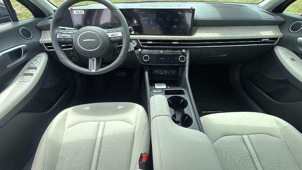 2026 Hyundai SONATA HYBRID SEL