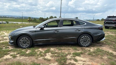 2026 Hyundai SONATA HYBRID SEL