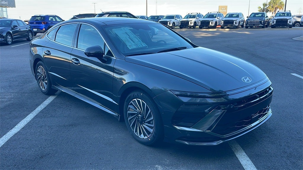 2025 Hyundai SONATA HYBRID Limited