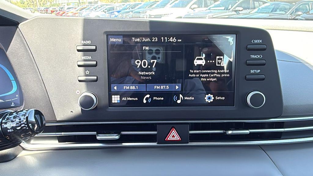 2026 Hyundai ELANTRA SE