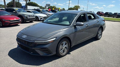 2026 Hyundai ELANTRA SE