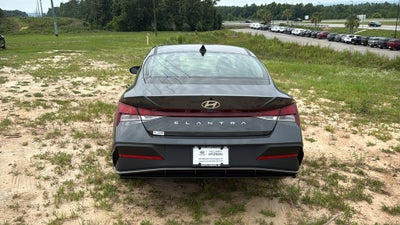 2026 Hyundai ELANTRA SE