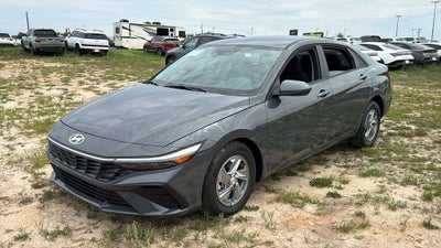2026 Hyundai ELANTRA SE