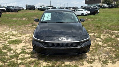 2026 Hyundai ELANTRA SE