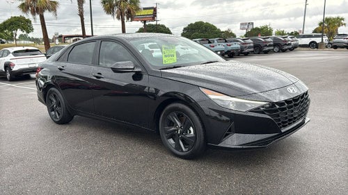 2023 Hyundai ELANTRA SEL