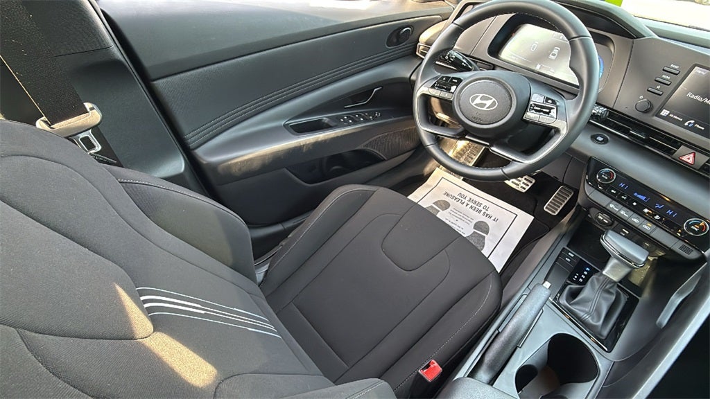 2025 Hyundai ELANTRA SEL Sport