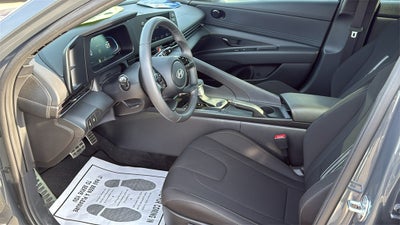 2025 Hyundai ELANTRA SEL Sport