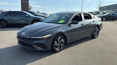 2025 Hyundai ELANTRA SEL Sport