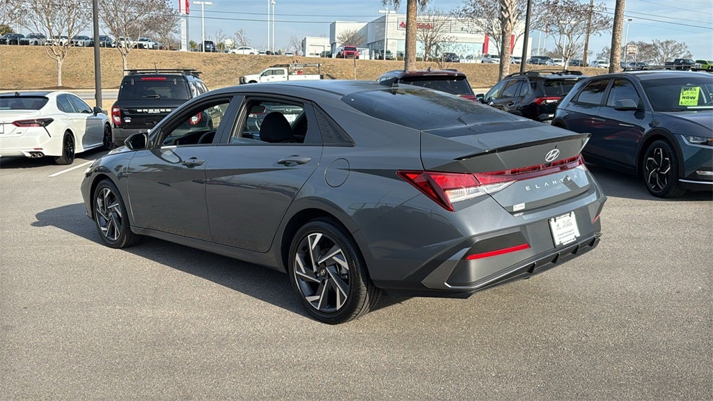 2025 Hyundai ELANTRA SEL Sport