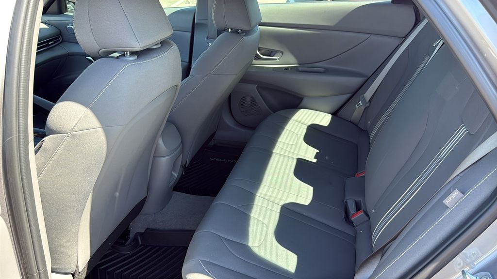 2024 Hyundai Elantra SEL - Photo 11