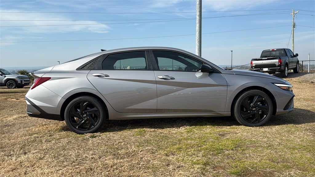 2026 Hyundai ELANTRA HYBRID SEL Sport