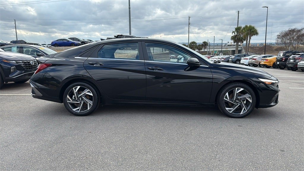 2024 Hyundai ELANTRA HYBRID Limited
