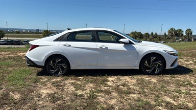 2026 Hyundai ELANTRA HYBRID Limited