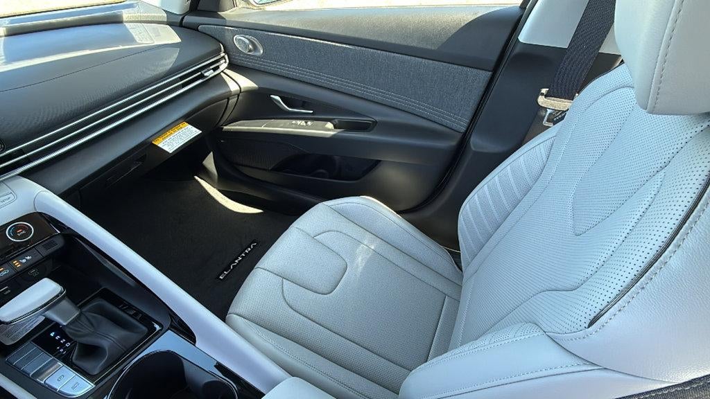 2026 Hyundai ELANTRA HYBRID Limited