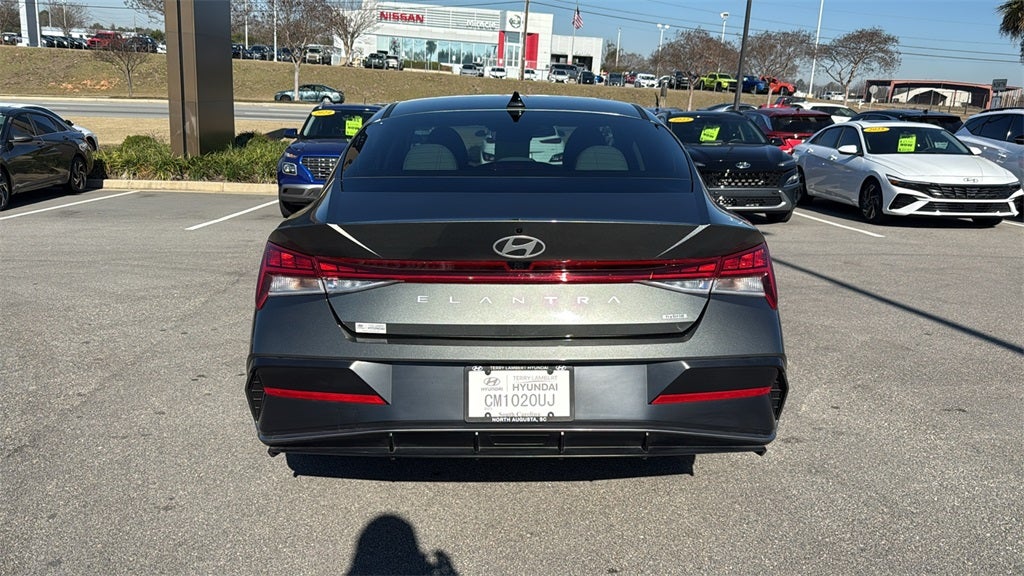 2025 Hyundai ELANTRA HYBRID Limited