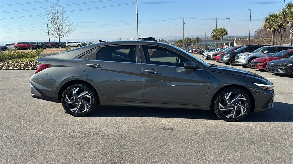 2025 Hyundai ELANTRA HYBRID Limited