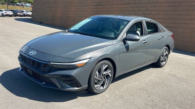 2025 Hyundai ELANTRA Limited