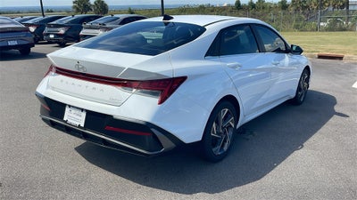 2025 Hyundai ELANTRA Limited