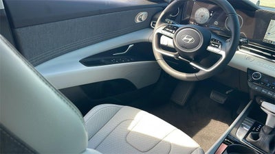 2025 Hyundai ELANTRA Limited