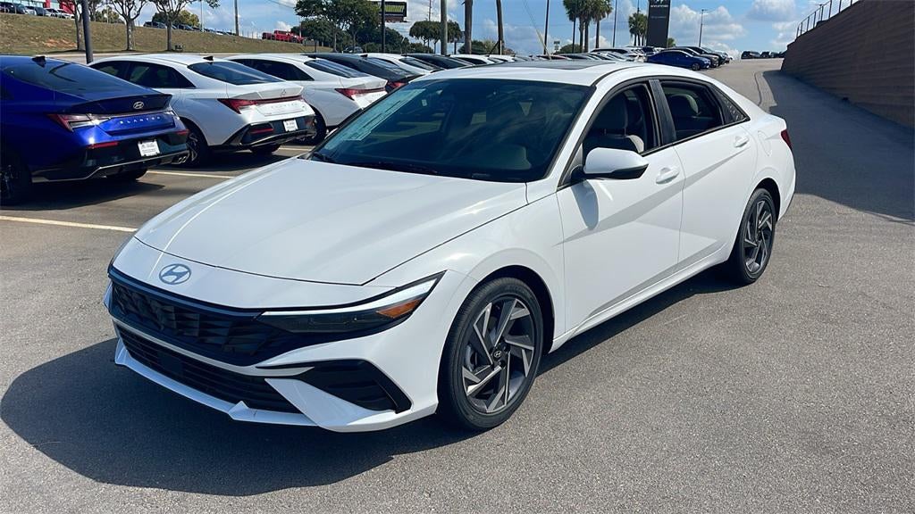 2025 Hyundai ELANTRA Limited