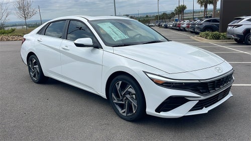 2025 Hyundai ELANTRA Limited