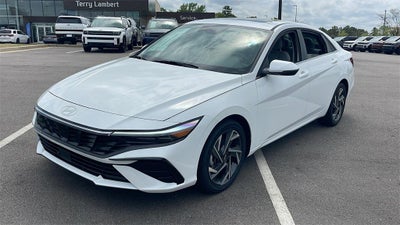 2025 Hyundai ELANTRA Limited