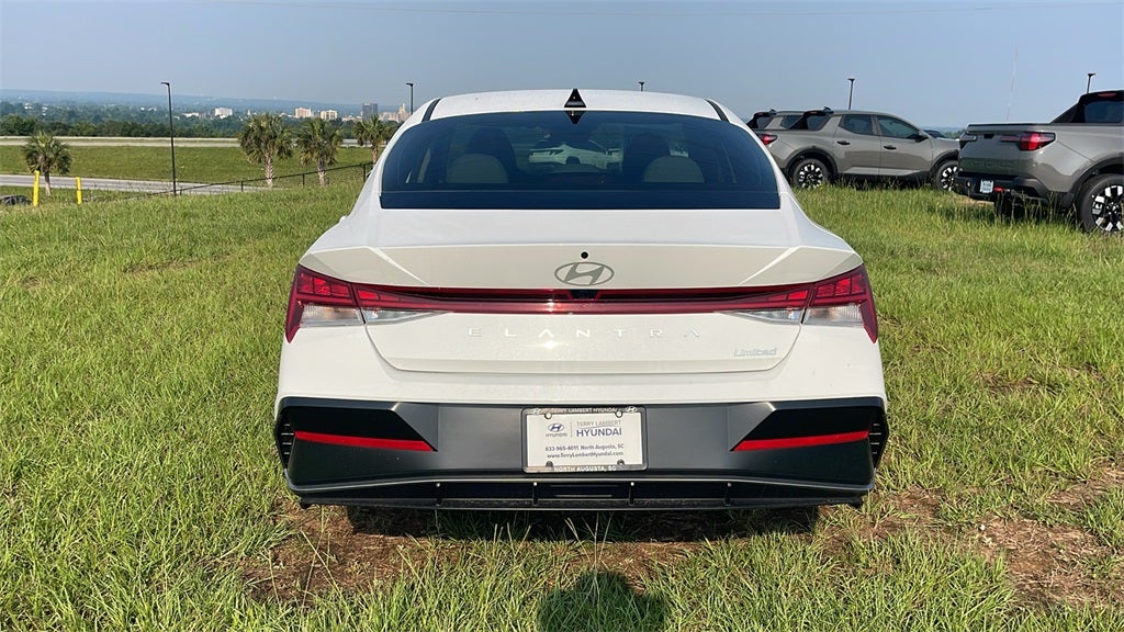 2025 Hyundai ELANTRA Limited