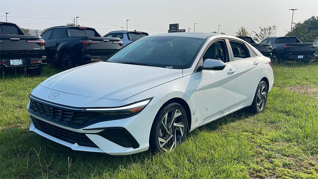 2025 Hyundai ELANTRA Limited