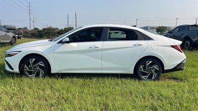 2025 Hyundai ELANTRA Limited