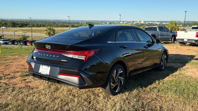 2026 Hyundai ELANTRA Limited